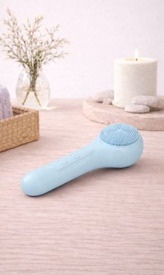 Facial Cleansing Electric Brush • Skin Clearing